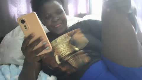 Snapshot of cuttie_baby chatting on 11-24-25, 08:36 cuttie_baby online show from 11-24-25, 08:36