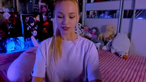 Nora online show from 11-30-25, 09:19