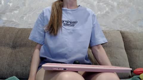 Snapshot of cuty_lucy chatting on 04-04-26, 07:55 Lucy online show from 04-04-26, 07:55