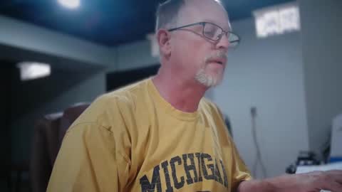 Snapshot of cuuminpussy chatting on 02-23-26, 10:07 cuuminpussy online show from 02-23-26, 10:07