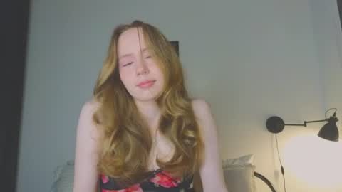 Snapshot of cuute_angell chatting on 06-16-26, 05:15 Virginia See you on Sunday online show from 06-16-26, 05:15