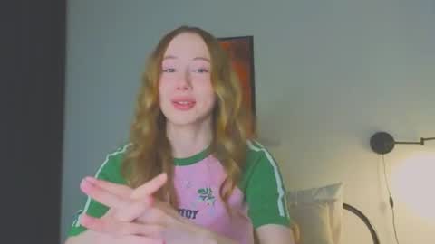 Snapshot of cuute_angell chatting on 06-26-26, 05:17 Virginia See you on Sunday online show from 06-26-26, 05:17