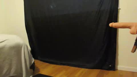 cwlizzy online show from 12-17-25, 08:37