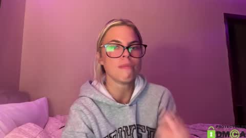 Snapshot of cxbraj chatting on 01-10-26, 04:14 cxbraj online show from 01-10-26, 04:14