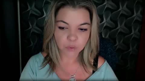 Snapshot of cyberdomme chatting on 10-10-25, 01:37 Full time mean bitch. online show from 10-10-25, 01:37