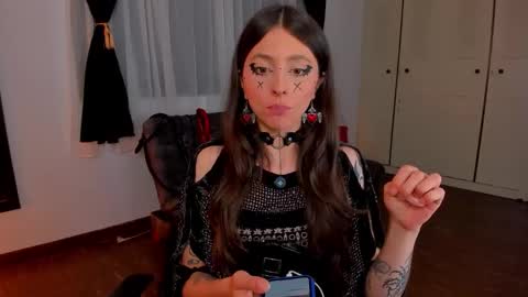 Snapshot of cyberotic_666 chatting on 01-09-26, 11:17 Sophia - Independent model online show from 01-09-26, 11:17