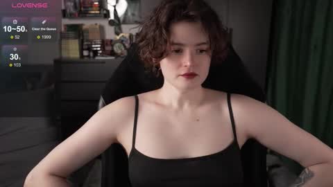 Helen Blossom online show from 03-19-26, 01:37