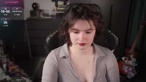 Snapshot of cybersamuraii chatting on 07-16-26, 08:15 Helen Blossom online show from 07-16-26, 08:15