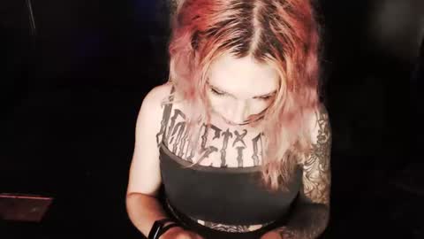 Nikki online show from 11-20-25, 12:33