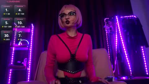 Snapshot of cyberxgoddess_ chatting on 09-10-25, 11:05 Lily Goddess online show from 09-10-25, 11:05