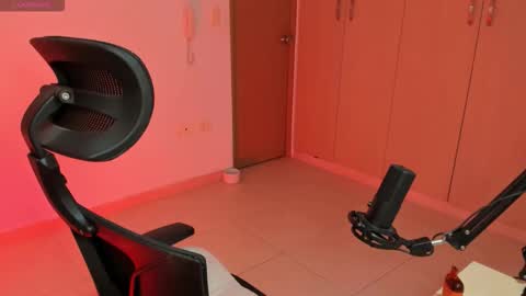 cyborgmuse online show from 10-25-25, 06:43