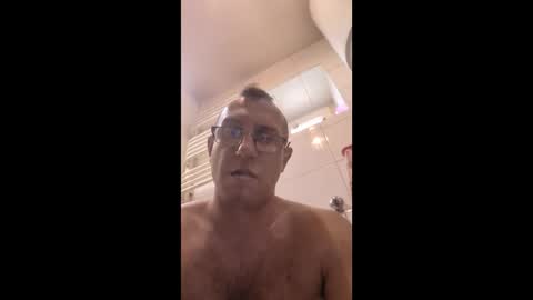 Snapshot of cymer4949 chatting on 10-18-25, 01:23 cymer4949 online show from 10-18-25, 01:23