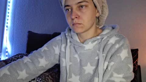 Cyndee Winter online show from 12-08-24, 08:04