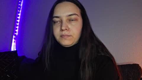 Cyndee Winter online show from 12-17-24, 05:04