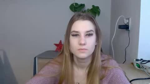 CyntiaNatural online show from 01-30-25, 07:18