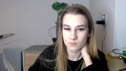 CyntiaNatural online show from 02-04-25, 06:49