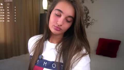 Isabella online show from 09-28-25, 01:33