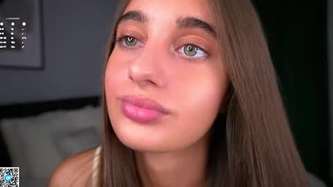 Isabella online show from 11-14-25, 01:04