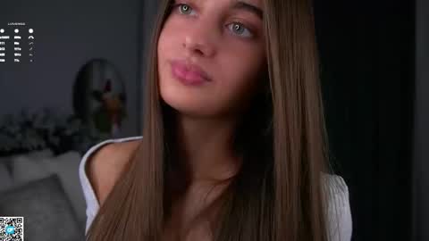 Isabella online show from 12-15-25, 01:10