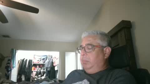 Snapshot of czar1974 chatting on 10-12-25, 08:52 czar1974 online show from 10-12-25, 08:52