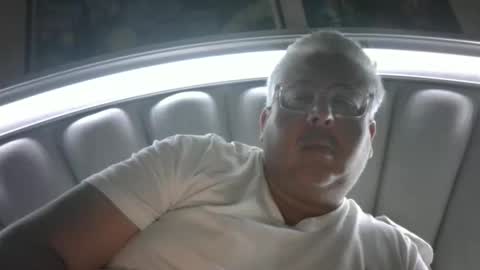 Snapshot of czar1974 chatting on 01-14-26, 05:35 czar1974 online show from 01-14-26, 05:35