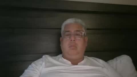 Snapshot of czar1974 chatting on 01-16-26, 01:04 czar1974 online show from 01-16-26, 01:04