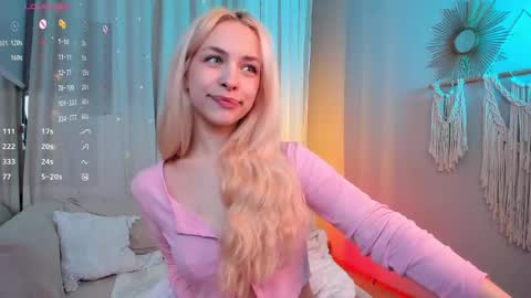 Julie online show from 05-28-26, 09:39