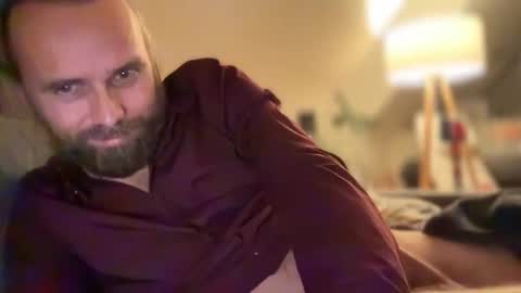 Snapshot of d0n_gi0vanni chatting on 11-18-25, 12:05 d0n_gi0vanni online show from 11-18-25, 12:05