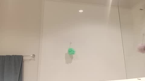 Snapshot of d1988 chatting on 10-13-25, 08:58 D online show from 10-13-25, 08:58