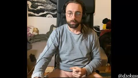 Snapshot of d1ckass chatting on 10-31-25, 03:24 d1ckass online show from 10-31-25, 03:24