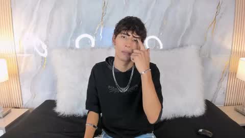 Snapshot of d3rke_666 chatting on 05-07-26, 01:05 Darked online show from 05-07-26, 01:05