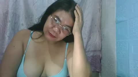 Snapshot of d84real chatting on 12-21-25, 12:23 Virg online show from 12-21-25, 12:23