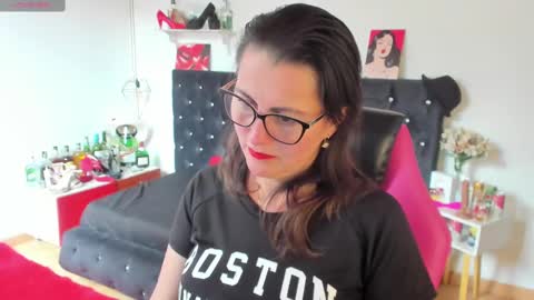 Mia  online show from 02-21-25, 07:43