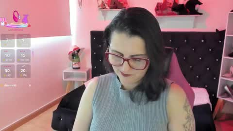 Mia  online show from 10-07-25, 01:08