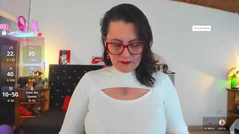 Mia  online show from 11-22-25, 12:37