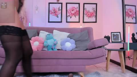 Daniela  online show from 06-05-26, 12:00