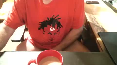 dabaatendae online show from 11-17-25, 04:24