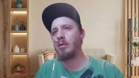 dabbydaddy25 online show from 12-22-25, 07:49