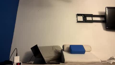 Jewbb online show from 02-17-26, 04:53