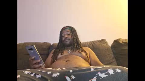 Snapshot of daboss233 chatting on 09-18-25, 01:13 Saucy papi online show from 09-18-25, 01:13