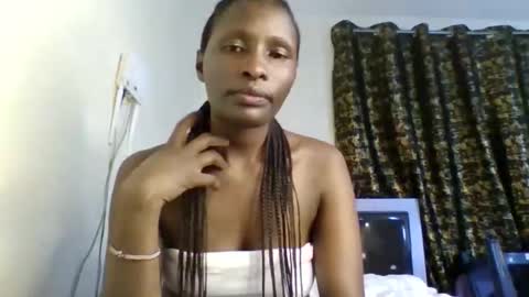 Snapshot of daddies_lover chatting on 05-06-26, 05:29 Goddess online show from 05-06-26, 05:29