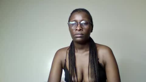 Snapshot of daddies_lover chatting on 05-11-26, 02:45 Goddess online show from 05-11-26, 02:45