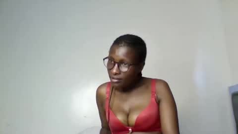 Snapshot of daddies_lover chatting on 05-13-26, 12:13 Goddess online show from 05-13-26, 12:13