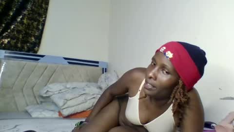 Snapshot of daddies_lover chatting on 06-16-26, 03:03 Goddess online show from 06-16-26, 03:03