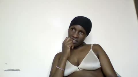 Snapshot of daddies_lover chatting on 06-20-26, 06:38 Goddess online show from 06-20-26, 06:38