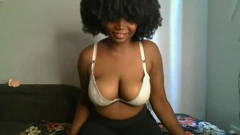 Snapshot of daddies_toy1 chatting on 09-14-25, 12:04 daddyiestoy online show from 09-14-25, 12:04