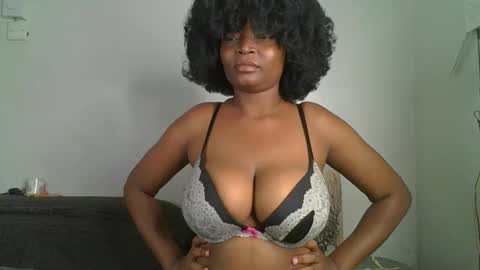 Snapshot of daddies_toy1 chatting on 09-30-25, 03:06 daddyiestoy online show from 09-30-25, 03:06
