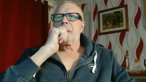 Brian ... online show from 11-12-25, 09:03