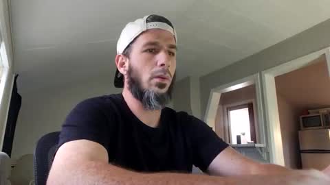 Snapshot of daddo1477 chatting on 10-30-25, 03:35 daddo1477 online show from 10-30-25, 03:35