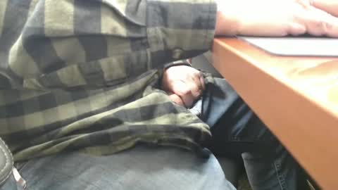 Snapshot of daddy7194 chatting on 11-04-25, 12:37 daddy7194 online show from 11-04-25, 12:37